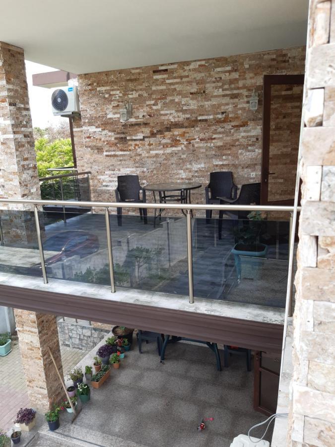 Nona'S House And Aparts Kobuleti Exterior photo