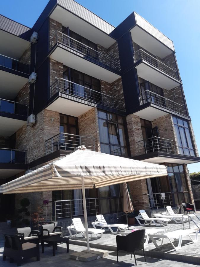 Nona'S House And Aparts Kobuleti Exterior photo